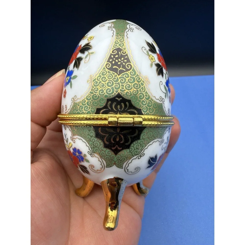 Vintage Porcelain Hinged Footed Egg Shaped Trinket Box Floral Gold Trim Snap